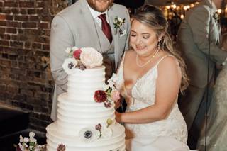 Cakes by Carolyn - 1
