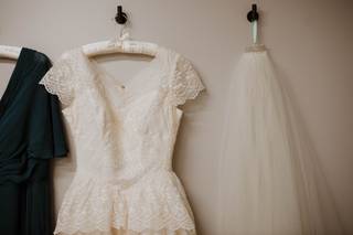 Miranda's Vintage Bridal - 9