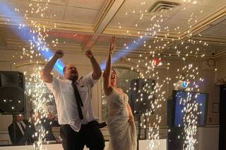 Alpine Entertainment DJ & Photo Booth - 29