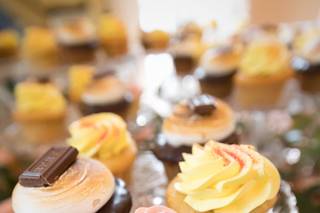 Molly's Cupcakes - 25