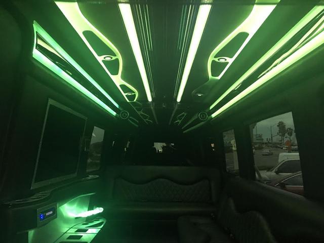 The Perfect Limo & Sedan - 1