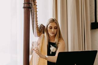 Harpist Kellie Q - 1
