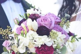 Buds & Bows Floral Design - 4