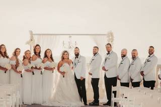 Nikki's Glitz And Glam Bridal Boutique - 29