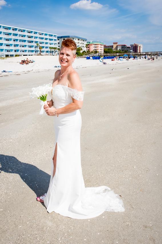 SuZann Designs Custom Gowns, Veils & Alterations - 2