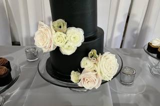 Tara B's Eventful Planning & Floral Boutique - 16