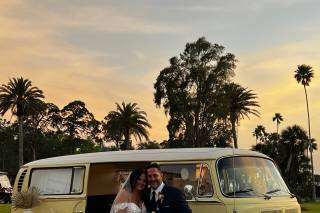 WildHearts Photo Booth Bus - 16