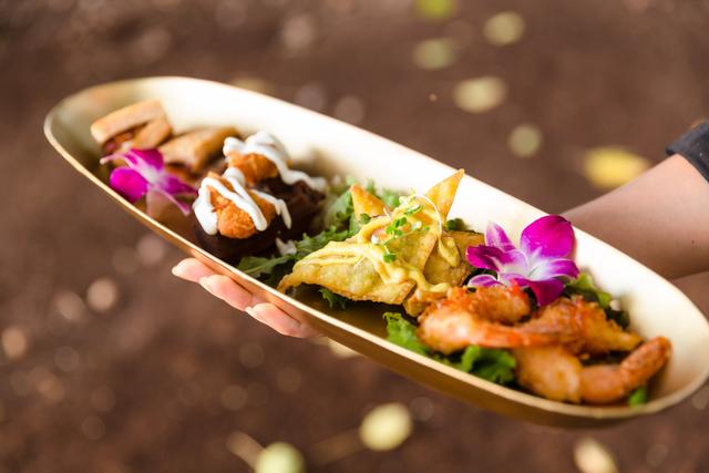 Cafe O'Lei Restaurants - 1