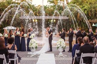 Mariolka's Bridal Boutique - 15