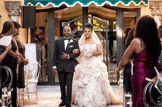 Mariolka's Bridal Boutique - 12