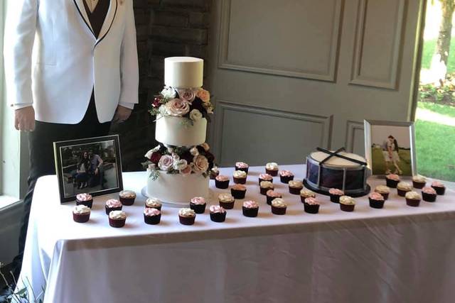 Cakes by Jen 1