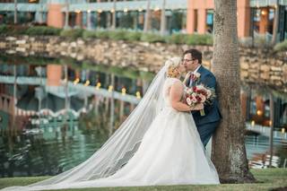 Darianna Bridal & Tuxedo - 40