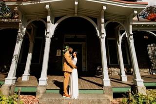 Portico - Awbury Arboretum - 54