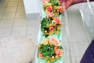 Daisy's Front Porch Flowers, Events & Creative Studio - 71