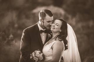 Hand Heart and Crown Weddings - 44