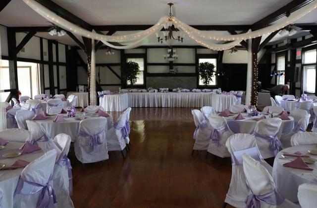 Willowdale Lake Country Club - 1