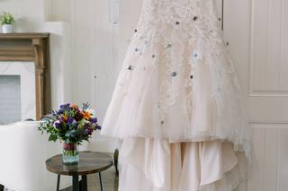 Lilla's Bridal Boutique - 15