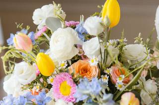 Laura's Flower Boutique - 26