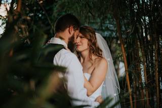 La Boutique de Bridal & Tuxes - 13