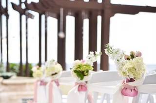 Pink Pelican Florist - 32