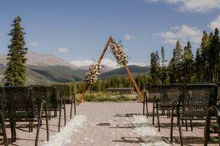 Petal and Bean Floral and Event Planning - 16