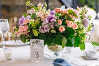 Fleur De Lis Florist - 49