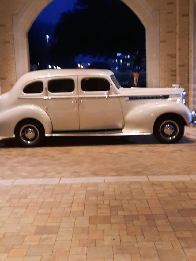 Eagle Crest Limousine Service - 2