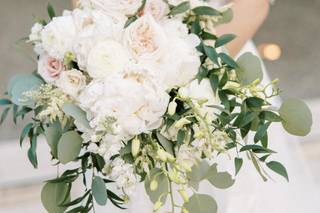 Angelina's Floral and Events - 13