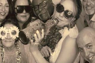 Mirror Me CT Photo Booths - 18