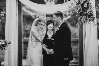 A Wedding With Heart - 44