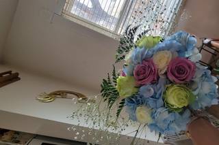 Global Rose 4