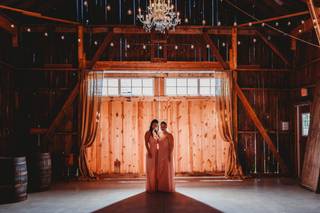 The Rustic Barn at Prairie Gardens  - 6
