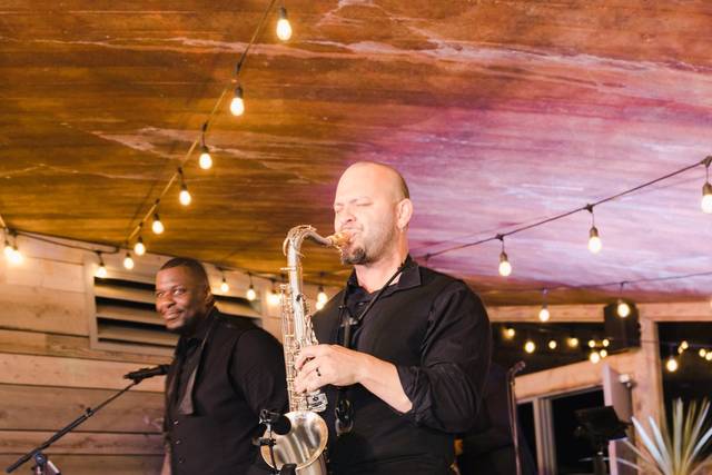 Undercover Live Entertainment 4