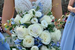 Blooming Brides Florist - 46