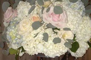 Bellarue Events & Floral Design - 23