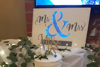 Mare's Custom Cakes - 10