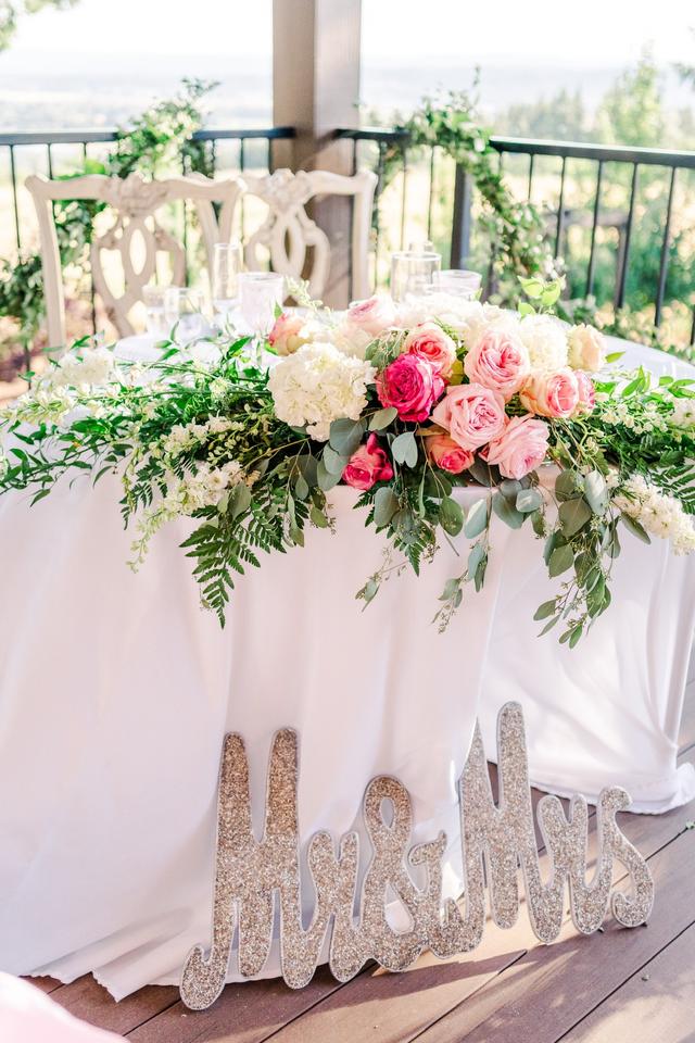 Two Poppies Floral and Vintage Rentals - 2