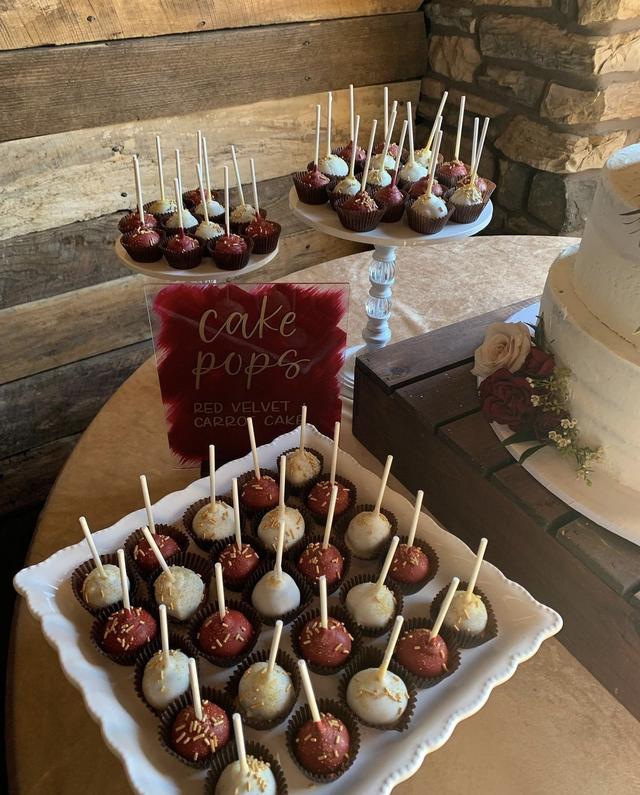 Smallcakes Pearland Parkway - 2