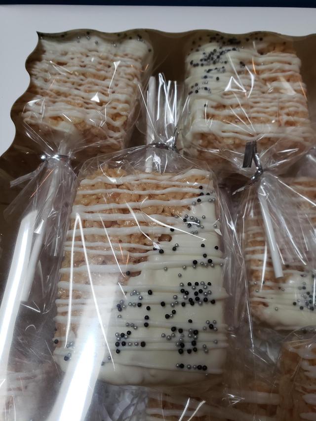 Mel’s House of Sweets - 3