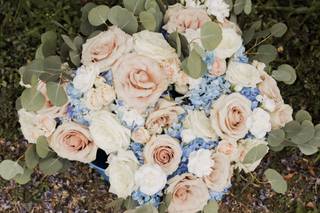 Blooms by the Box - 84