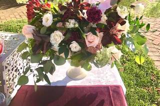 Samantha Greenfield Designs in Floral Artistry - 31