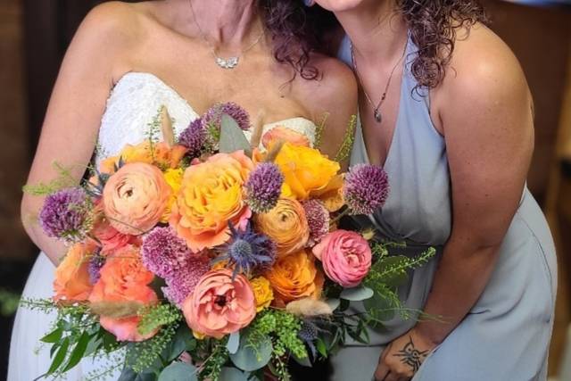 Daisy's Front Porch Flowers, Events & Creative Studio 1