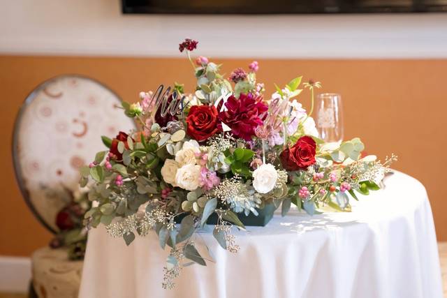 Taylor Grace Custom Floral Designs 5