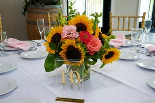 Farmside Gardens & Florist - 13