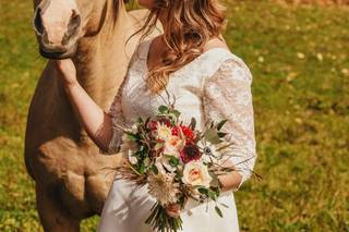 Farmhouse Floral Designs & Events - 28