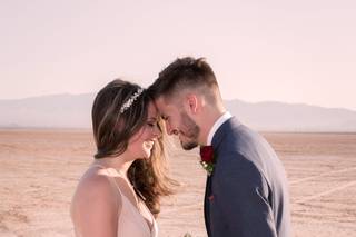 Glitter Lens Photography & Photo Booths - 16