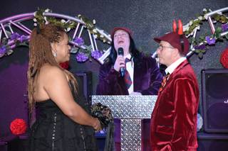 ROCK and ROLL WEDDING CHAPEL - 5