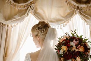 Daisy's Front Porch Flowers, Events & Creative Studio - 65