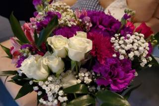 The Harwinton Florist llc - 65