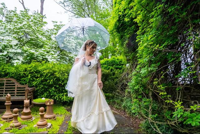 Fariba's Bridal Alterations & Custom Design - 1